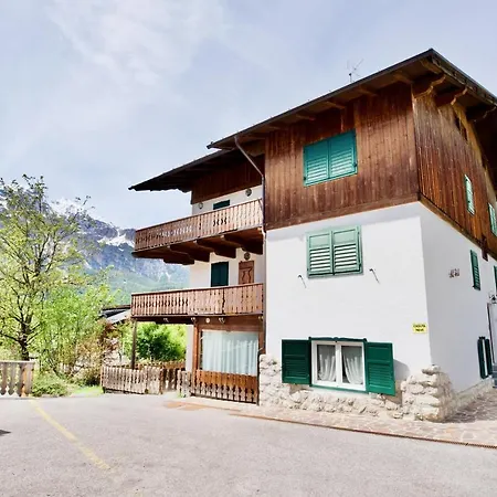 Brand New Beautiful 3 Bedroom Few Steps From Centre Appartement Cortina dʼAmpezzo